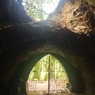 The riverside path to the cave