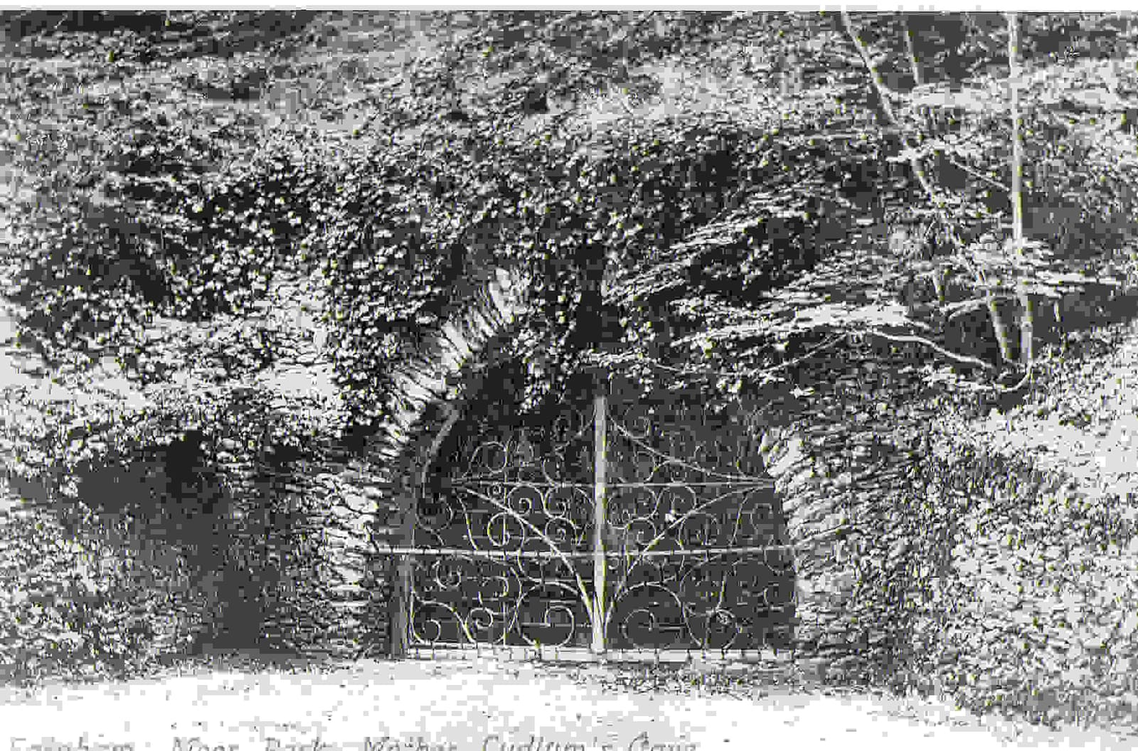 Photograph of the cave entrance, around 1900