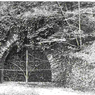 The arched entrance, photographed around 1900